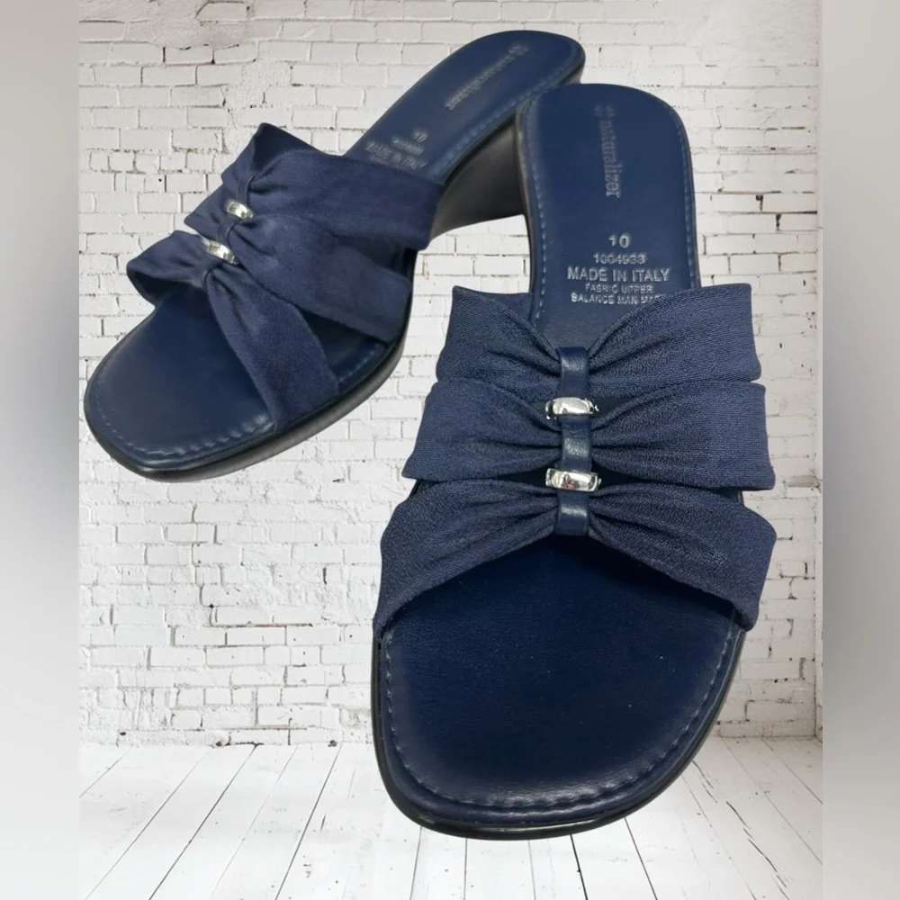 Naturalizer Denim Blue Wedge Sandals with Silver detail - Picture 1 of 6
